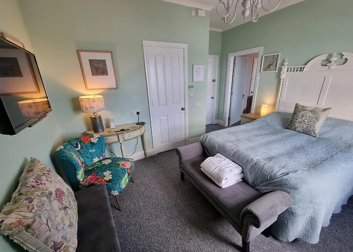 Glan Y Mor Hotel (Adults Only)